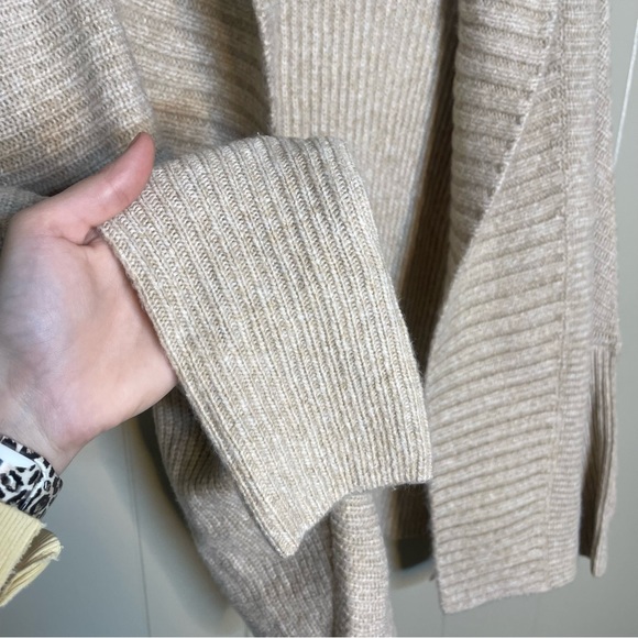 Express knit slouchy cream cardigan size small - Picture 8 of 9